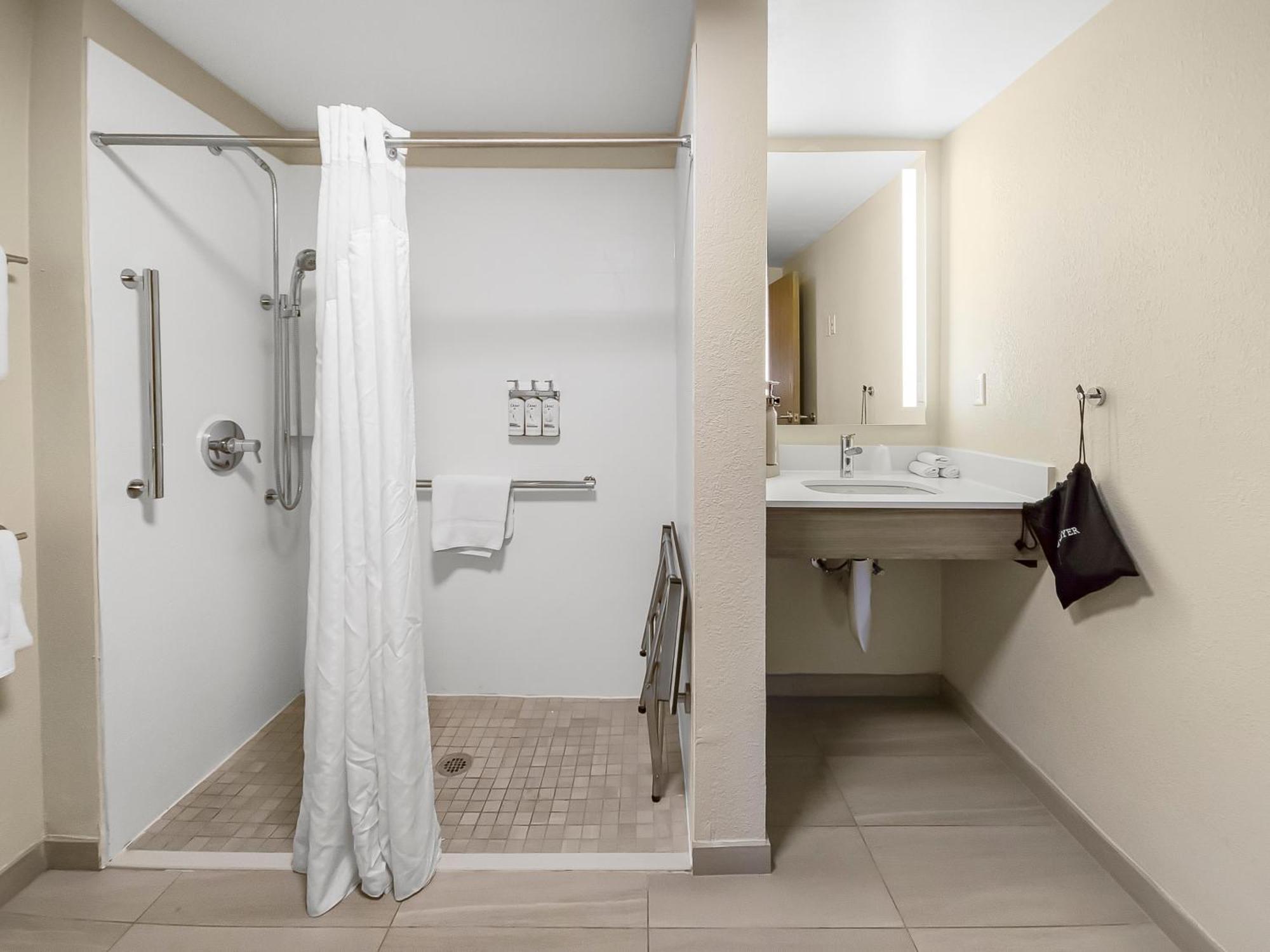 Holiday Inn Express Salt Lake City South - Midvale By Ihg Exterior foto
